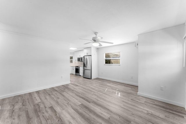124 MAYFIELD Road W, Lantana, FL 33462