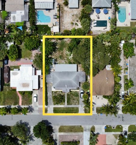 124 MAYFIELD Road W, Lantana, FL 33462