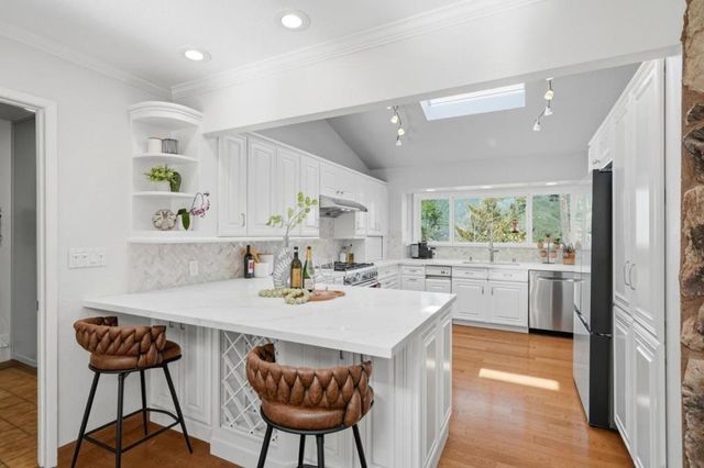 22108 Call Of The Wild Road, Los Gatos, CA 95033