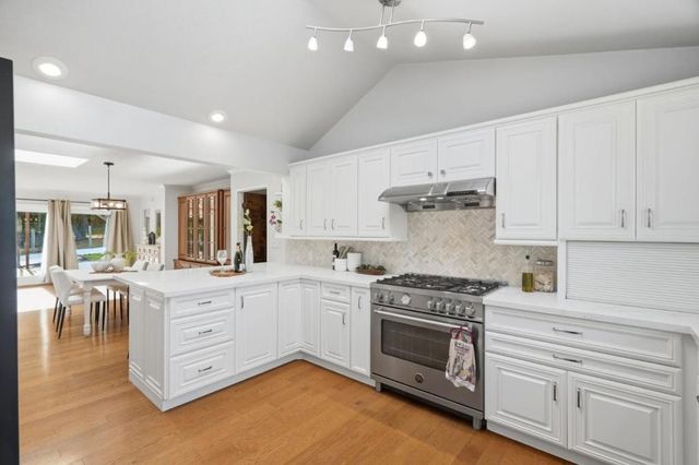 22108 Call Of The Wild Road, Los Gatos, CA 95033