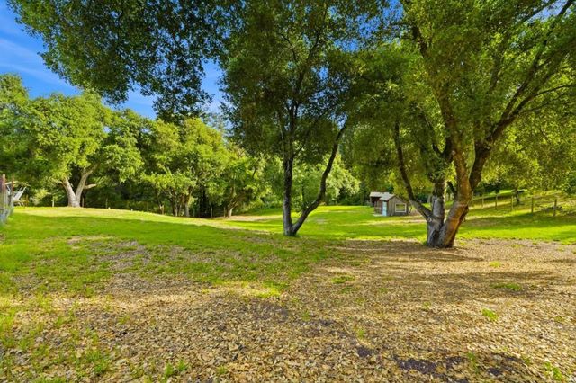 22108 Call Of The Wild Road, Los Gatos, CA 95033