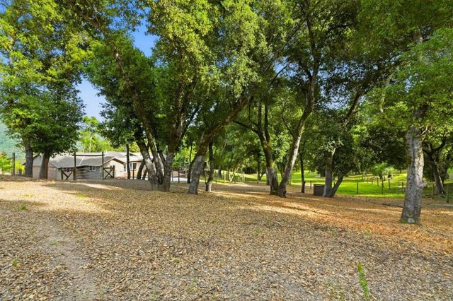 22108 Call Of The Wild Road, Los Gatos, CA 95033