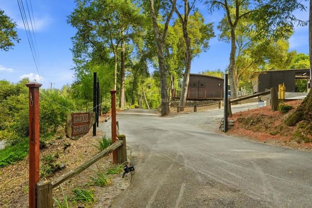 22108 Call Of The Wild Road, Los Gatos, CA 95033