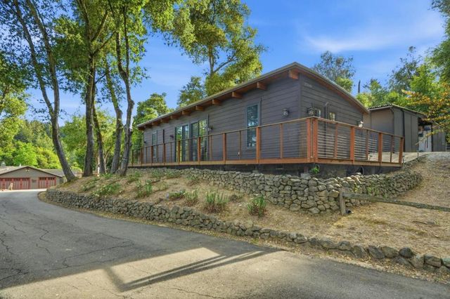 22108 Call Of The Wild Road, Los Gatos, CA 95033