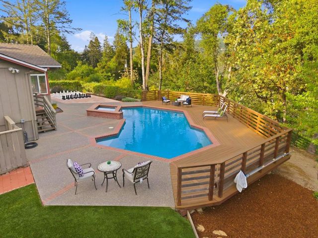 22108 Call Of The Wild Road, Los Gatos, CA 95033