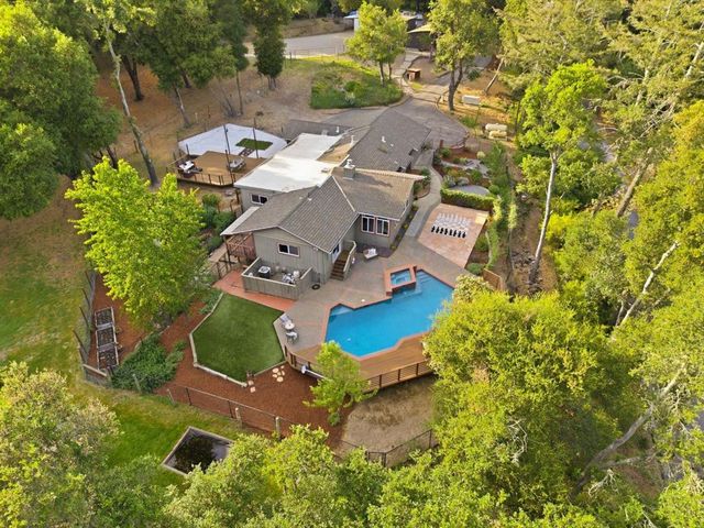 22108 Call Of The Wild Road, Los Gatos, CA 95033