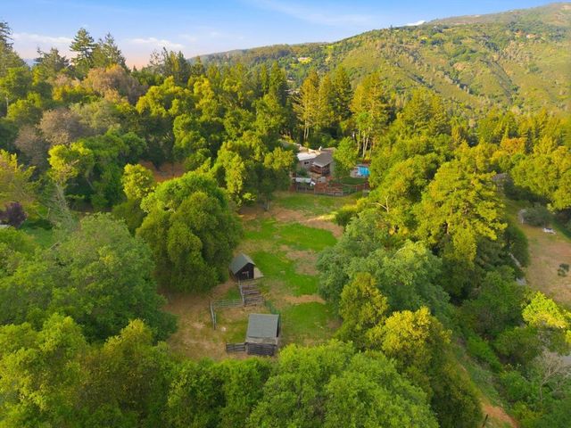 22108 Call Of The Wild Road, Los Gatos, CA 95033