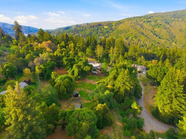22108 Call Of The Wild Road, Los Gatos, CA 95033