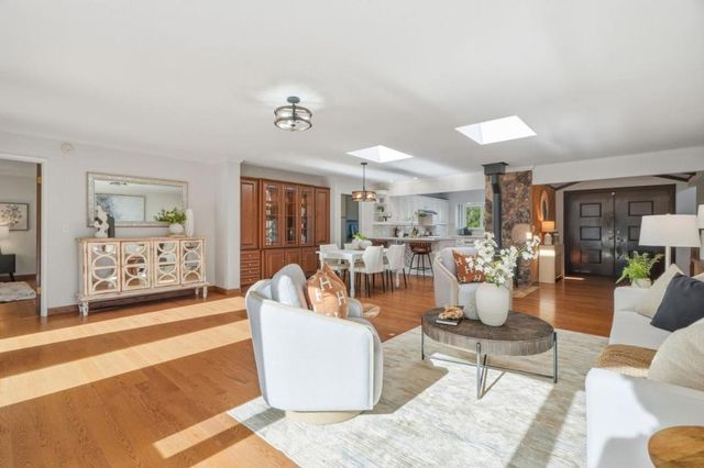 22108 Call Of The Wild Road, Los Gatos, CA 95033