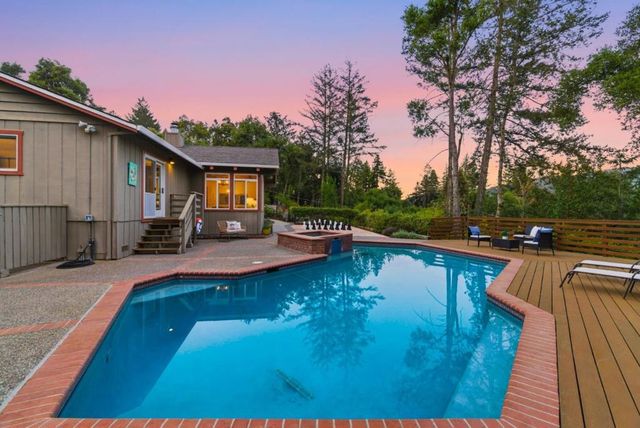 22108 Call Of The Wild Road, Los Gatos, CA 95033