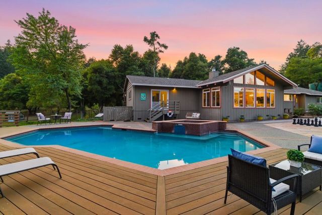 22108 Call Of The Wild Road, Los Gatos, CA 95033