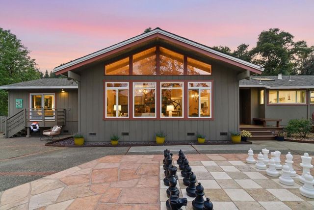 22108 Call Of The Wild Road, Los Gatos, CA 95033