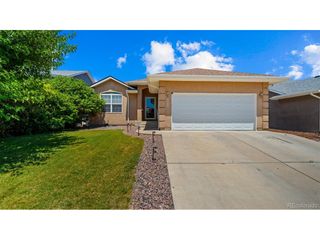 3929 Pronghorn Ln, Pueblo, CO 81005