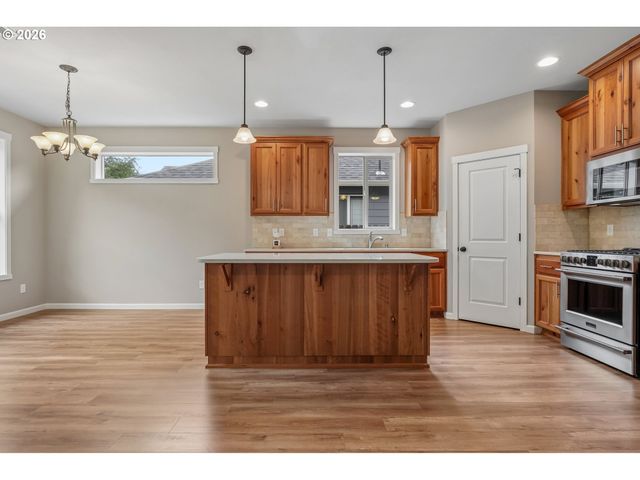 6514 Ne 134TH St, Vancouver, WA 98686