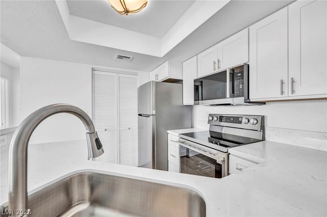 8600 West Charleston Boulevard 2143, Las Vegas, NV 89117
