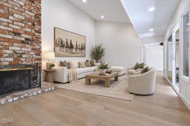 963 Palmer Avenue, Camarillo, CA 93010