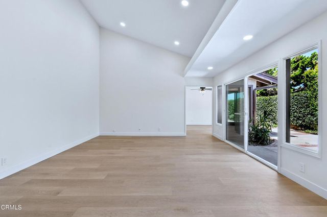 963 Palmer Avenue, Camarillo, CA 93010