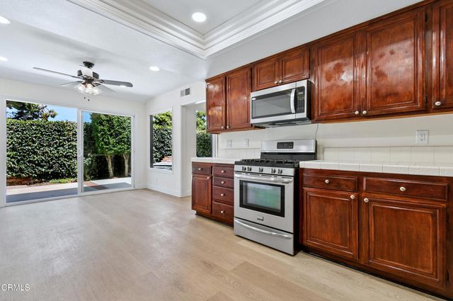 963 Palmer Avenue, Camarillo, CA 93010
