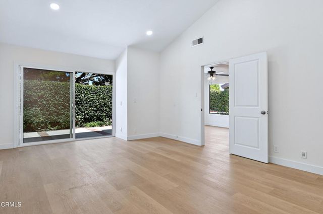 963 Palmer Avenue, Camarillo, CA 93010