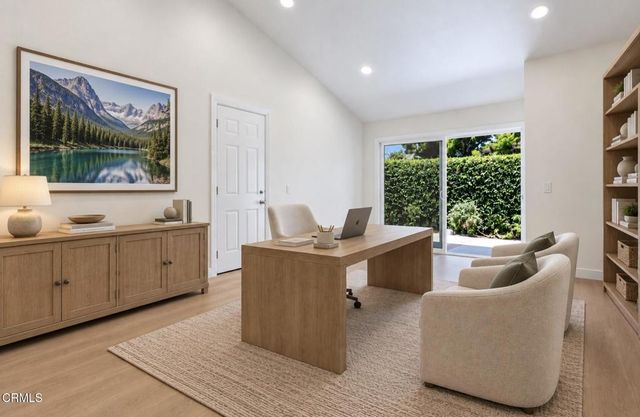 963 Palmer Avenue, Camarillo, CA 93010