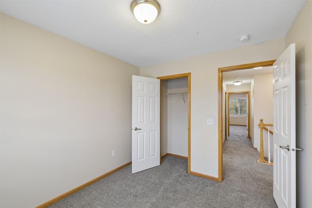 10026 Bayern Lane, Johnston, IA 50131