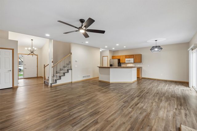 10026 Bayern Lane, Johnston, IA 50131