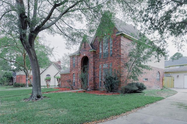 17527 Sandy Cliffs Drive, Houston, TX 77090