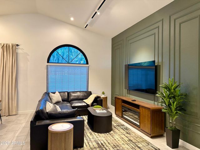 10367 E WOOD Drive, Scottsdale, AZ 85260