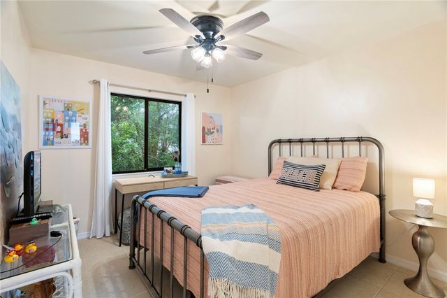 426 12th Street SW, Vero Beach, FL 32962