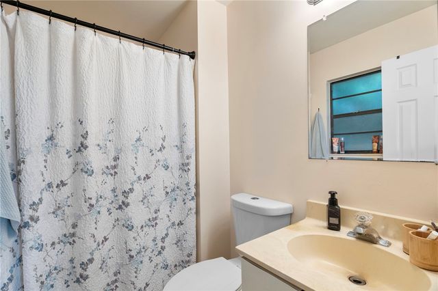 426 12th Street SW, Vero Beach, FL 32962