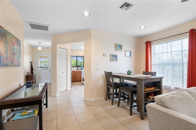 426 12th Street SW, Vero Beach, FL 32962