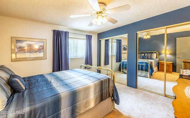 2082 S Santa Carla Drive, Green Valley, AZ 85614