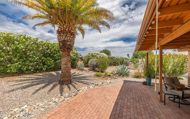 2082 S Santa Carla Drive, Green Valley, AZ 85614