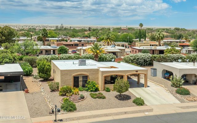 2082 S Santa Carla Drive, Green Valley, AZ 85614