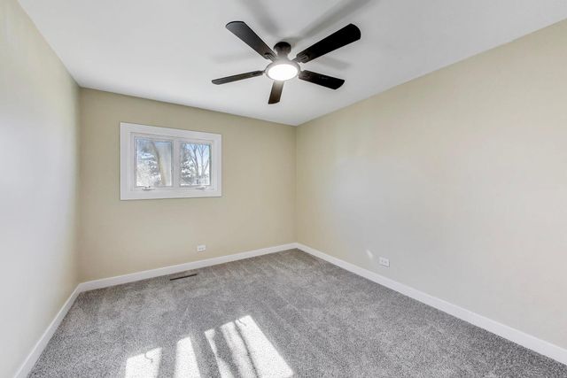 54 Bonds Drive, Bourbonnais, IL 60914