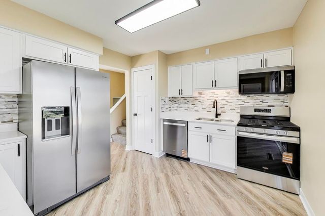 54 Bonds Drive, Bourbonnais, IL 60914