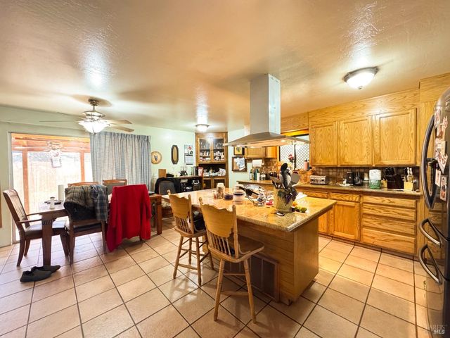 3997 Eastside Calpella Rd, Ukiah, CA 95482