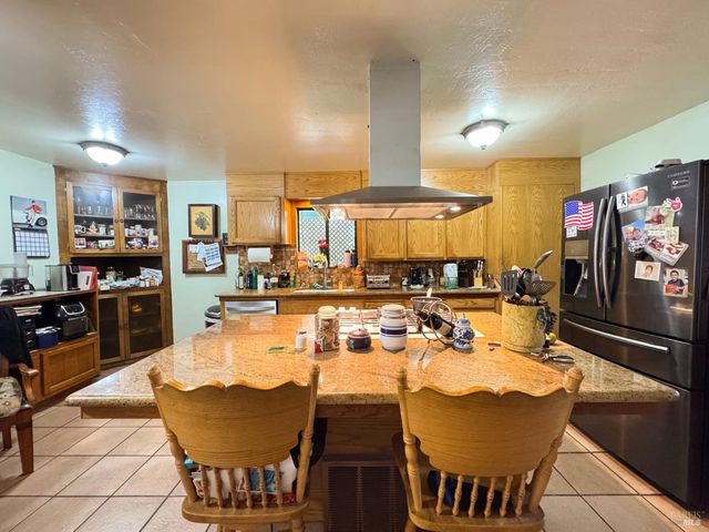 3997 Eastside Calpella Rd, Ukiah, CA 95482