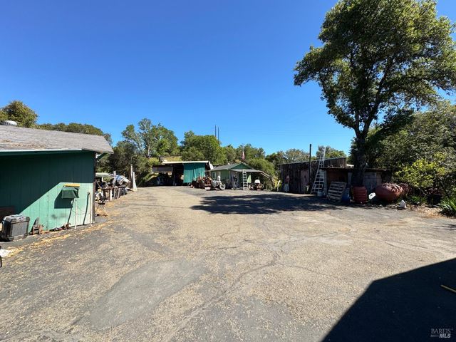 3997 Eastside Calpella Rd, Ukiah, CA 95482