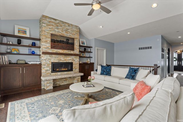 4738 Portside Drive, South Bend, IN 46628