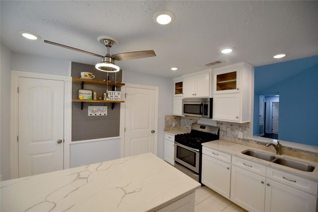 3411 Cannon Ridge Drive, Richmond, TX 77406