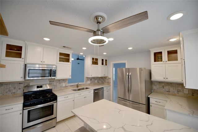 3411 Cannon Ridge Drive, Richmond, TX 77406