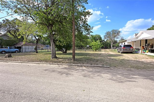 603 Exchange Ave, Schertz, TX 78154