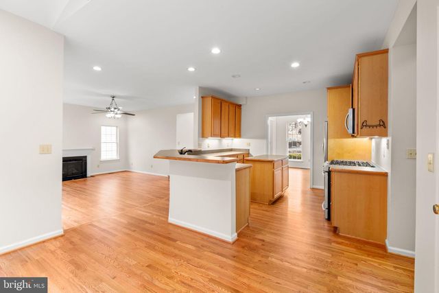 1010 ROBERTS CT, Fredericksburg, VA 22401