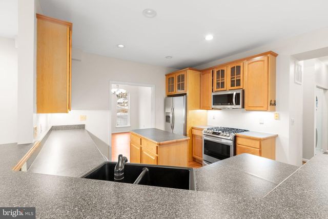 1010 ROBERTS CT, Fredericksburg, VA 22401