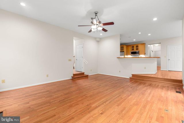 1010 ROBERTS CT, Fredericksburg, VA 22401