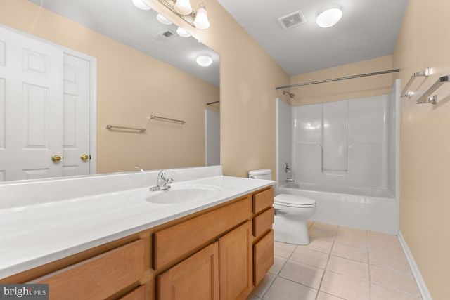 1010 ROBERTS CT, Fredericksburg, VA 22401