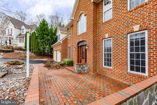 1010 ROBERTS CT, Fredericksburg, VA 22401