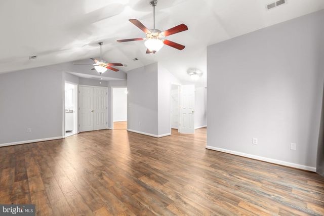 1010 ROBERTS CT, Fredericksburg, VA 22401