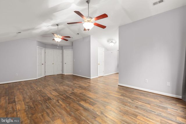 1010 ROBERTS CT, Fredericksburg, VA 22401